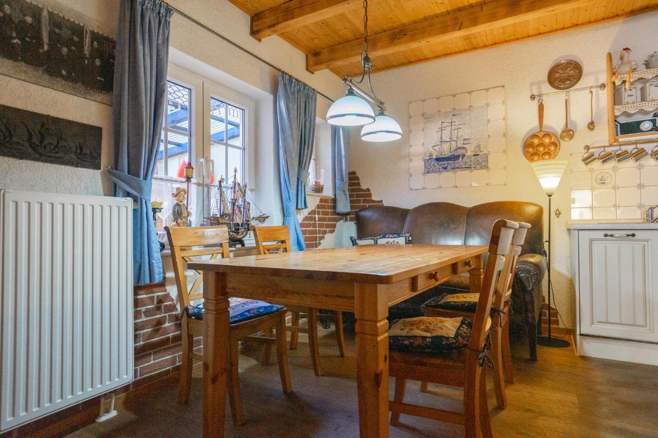 Апартаменты Godewind Haus Wattwurm Бюзум Экстерьер фото